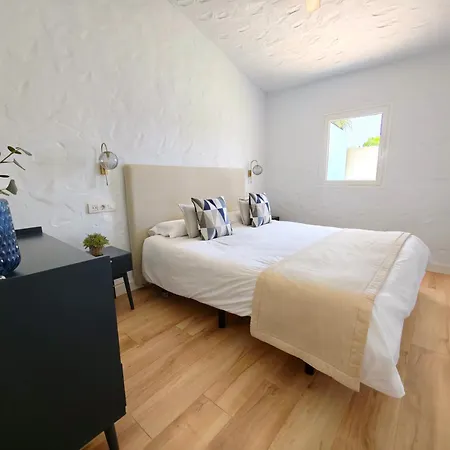 Apartment With Private Pool And Garden Next To The Yumbo Center Playa del Ingles (Gran Canaria)