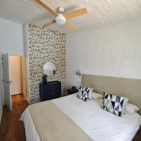 With Private Pool And Garden Next To The Yumbo Center Apartment *