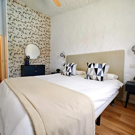 Apartment With Private Pool And Garden Next To The Yumbo Center Playa del Ingles (Gran Canaria)